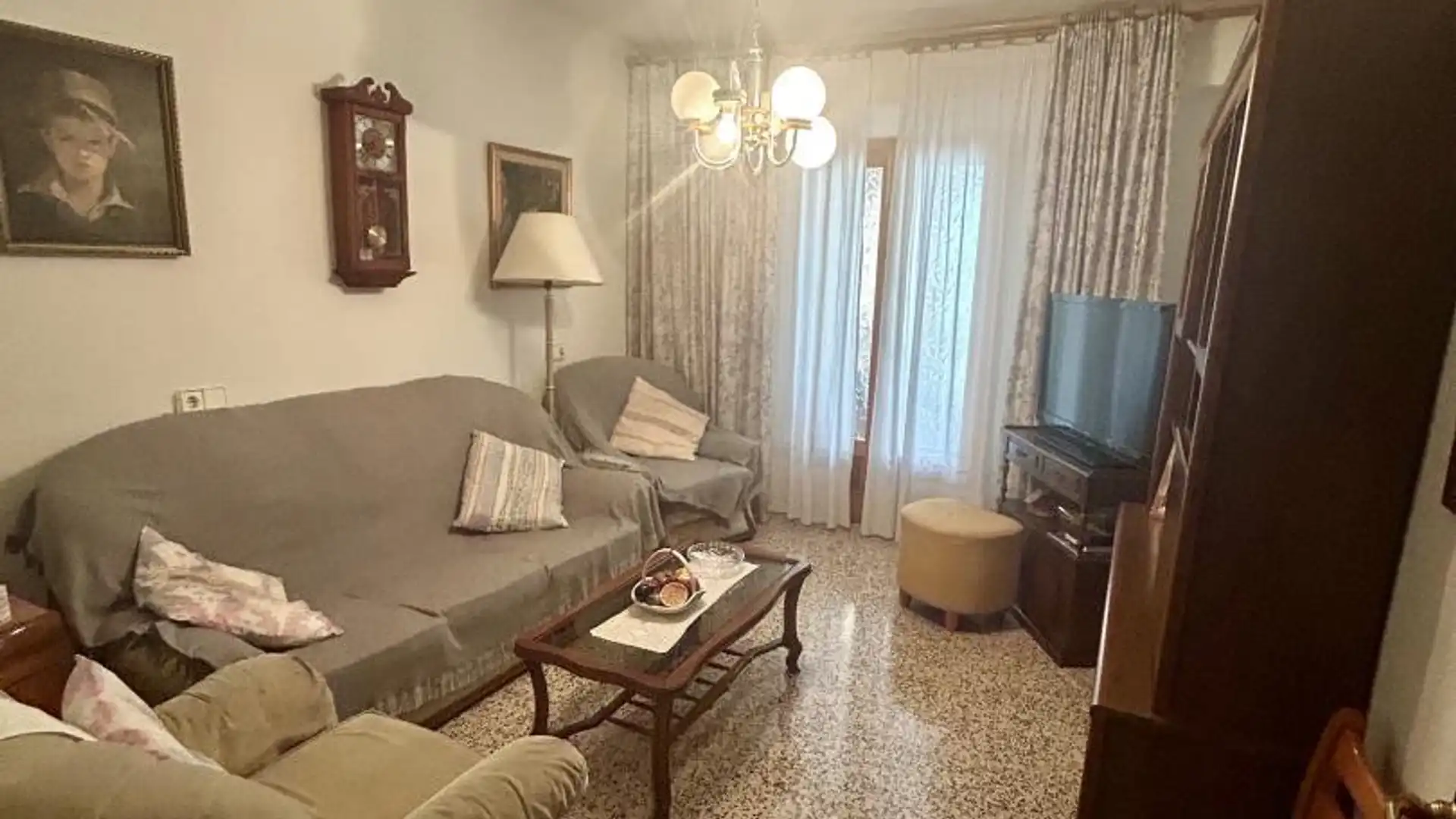 Piso en  Carrer Berga 44 - Foto 1