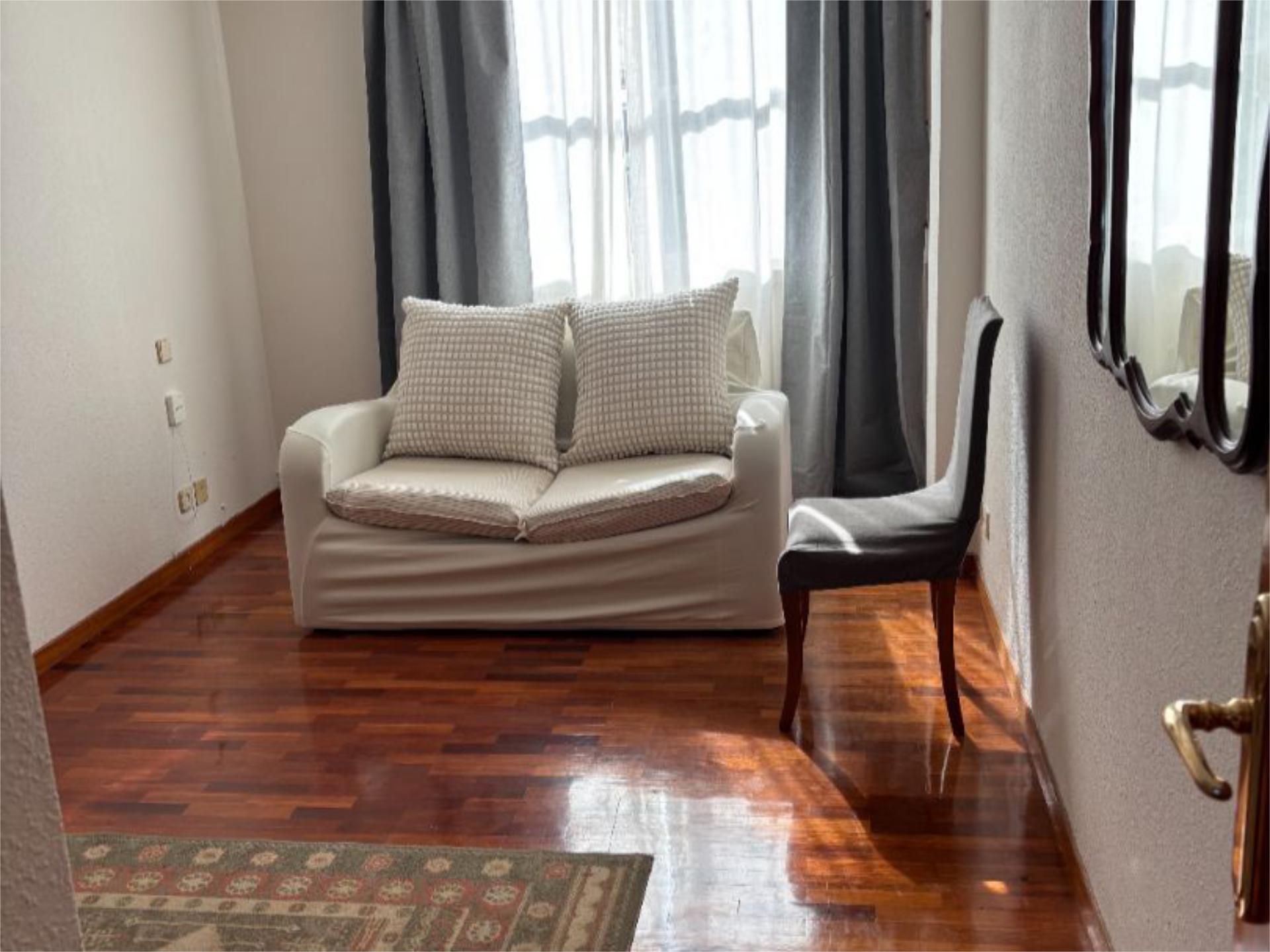 Piso en  Rúa Rosalía de Castro 12 - Foto 4