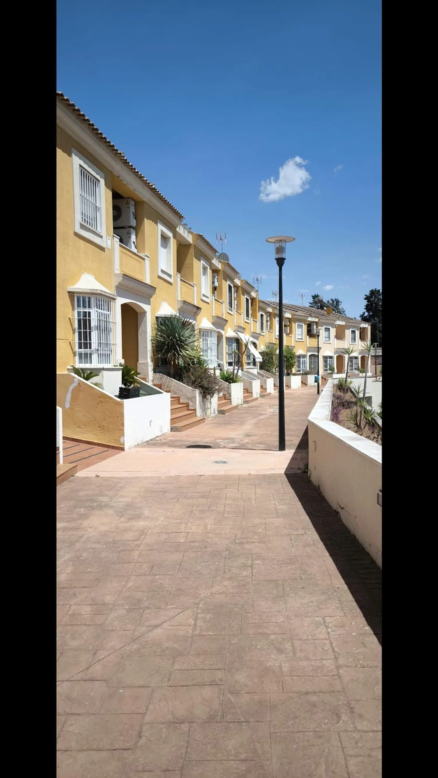 Chalet adosado en pasaje desfiladero los Gaditanes, 43 - Foto 1