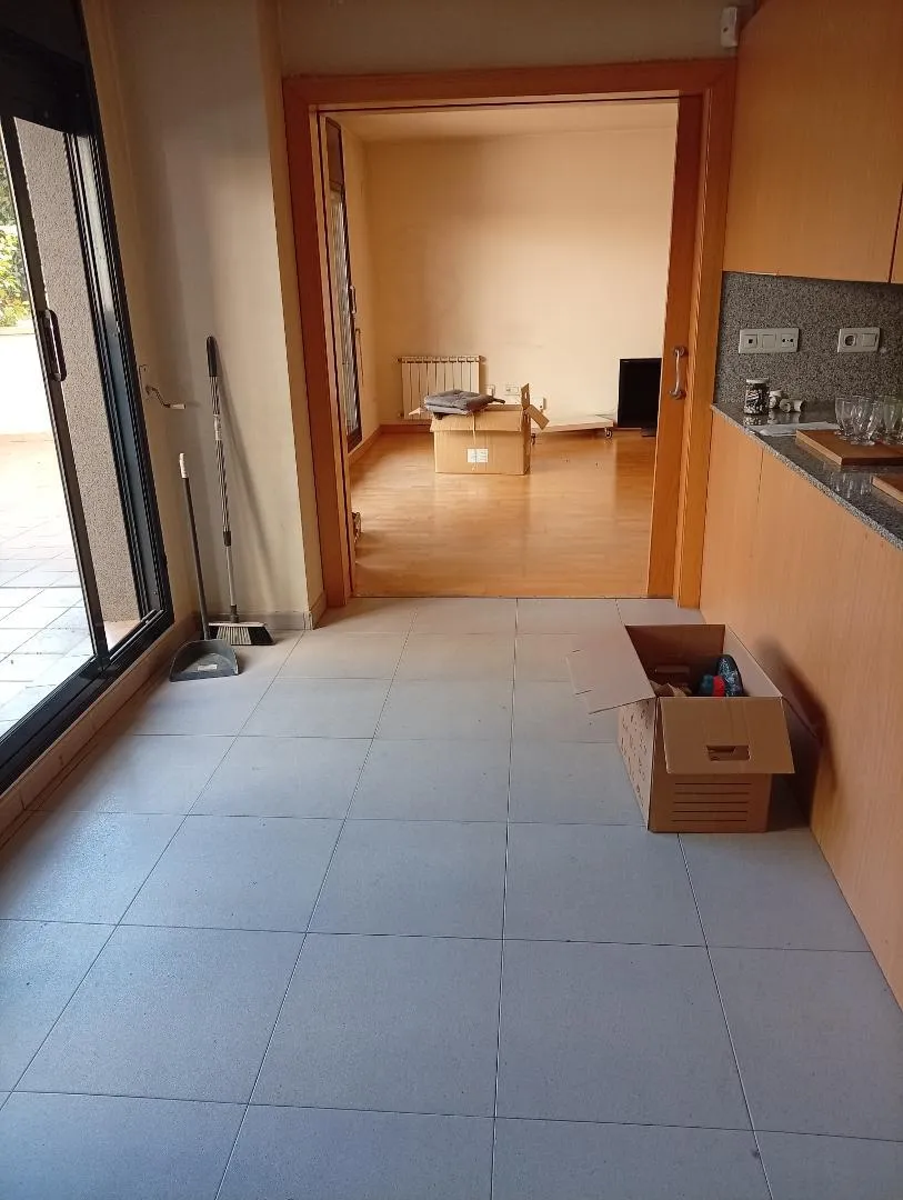 Piso en  Carrer d'Alemanya 67 - Foto 3