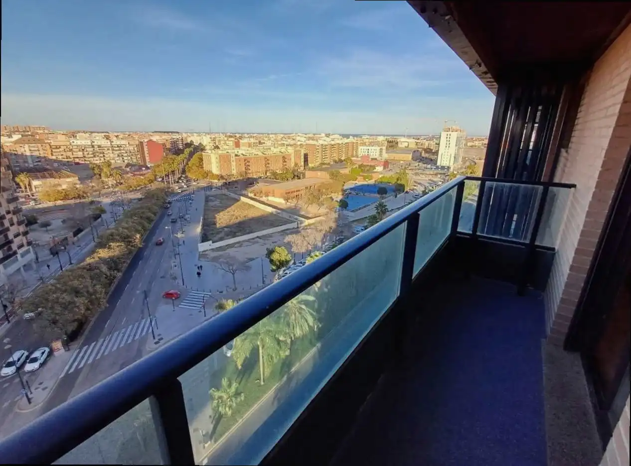 Piso en  Avinguda de França 58 - Foto 2