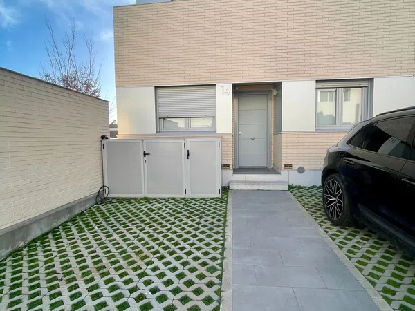 Chalet adosado en avenida 1º de Mayo, 1 Bis - Foto 17