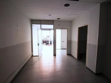 Local comercial en Mollet del Vallès - Foto 4