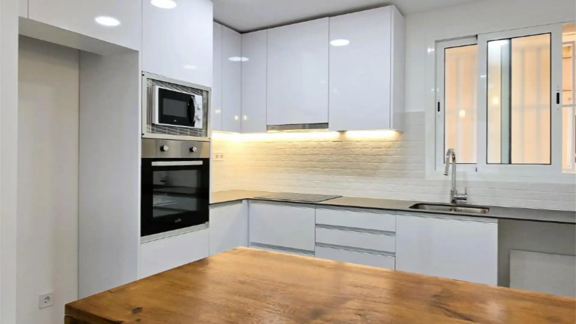 Piso en  Carrer de Concepción Arenal 144 - Foto 1