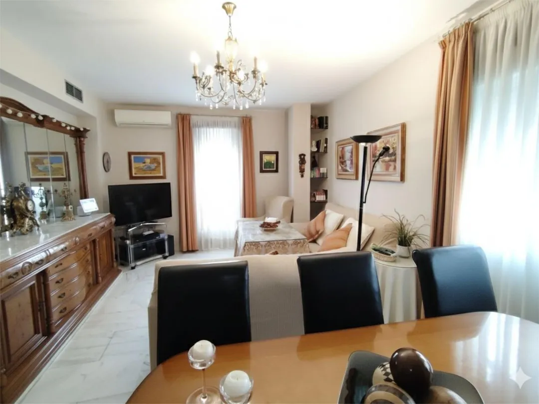 Casa adosada en  Calle Sagunto 41 - Foto 12