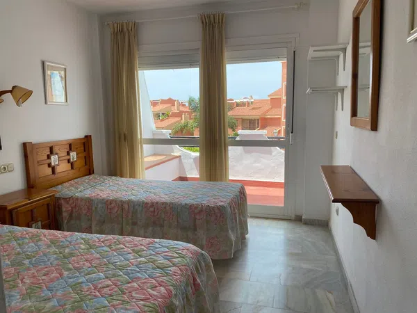 Chalet adosado en Calle Alora, 320, Reserva de Marbella - Foto 9