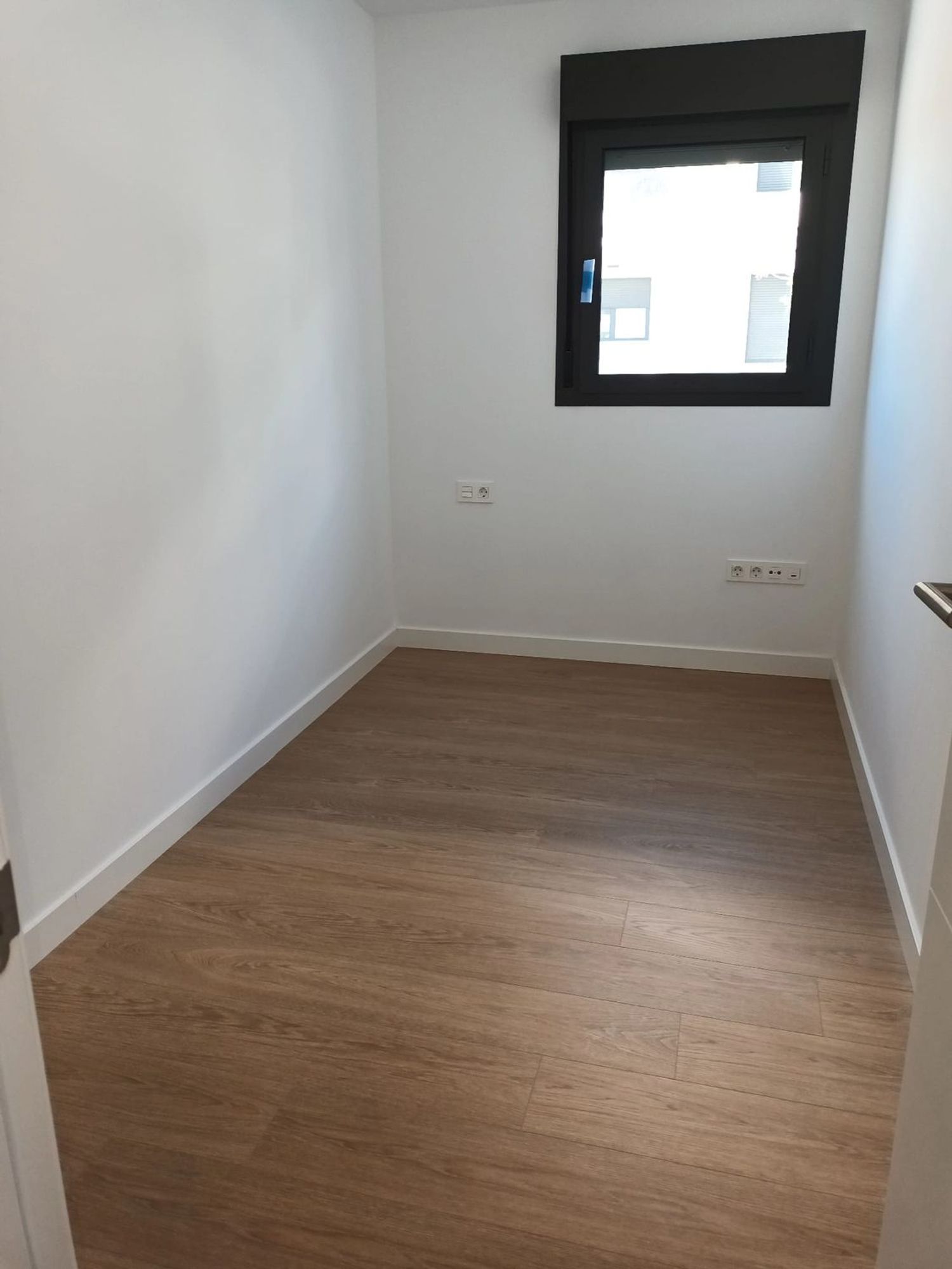 Piso en Isabel de Villena, 1 - Foto 8