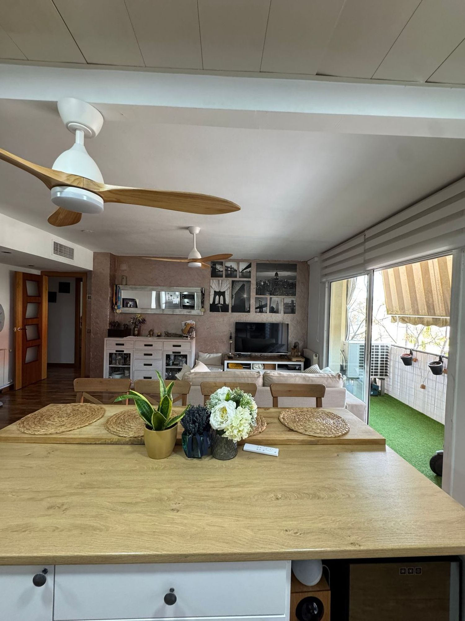 Piso en calle de Roger de Flor, 64 -68 - Foto 1