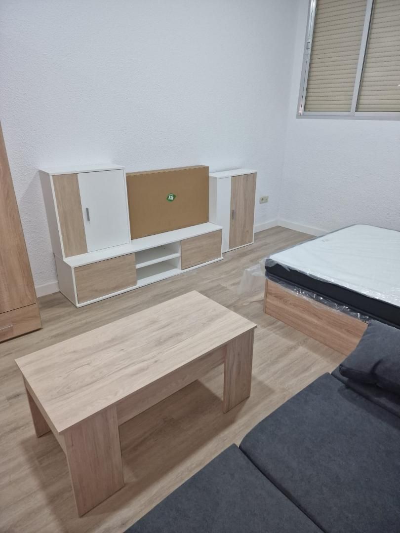 Estudio en  Calle Valle del Guadalix 27 - Foto 2