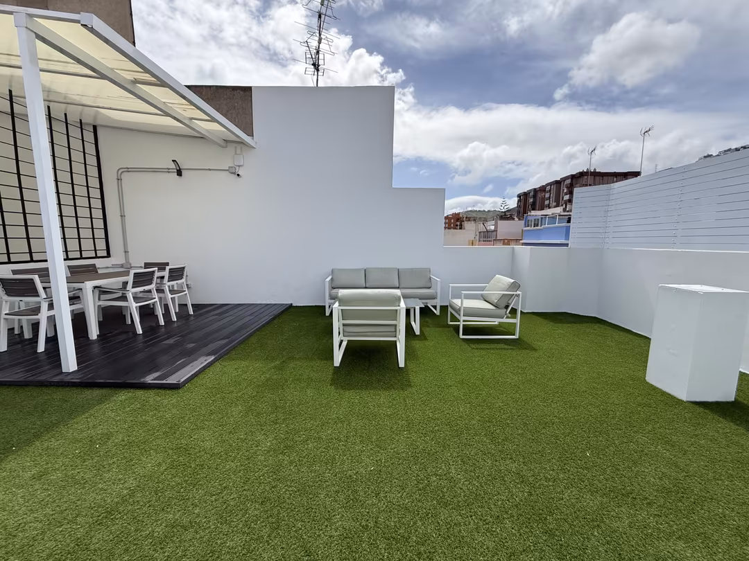 Piso en  Calle Salvador Calderón 10 - Foto 2