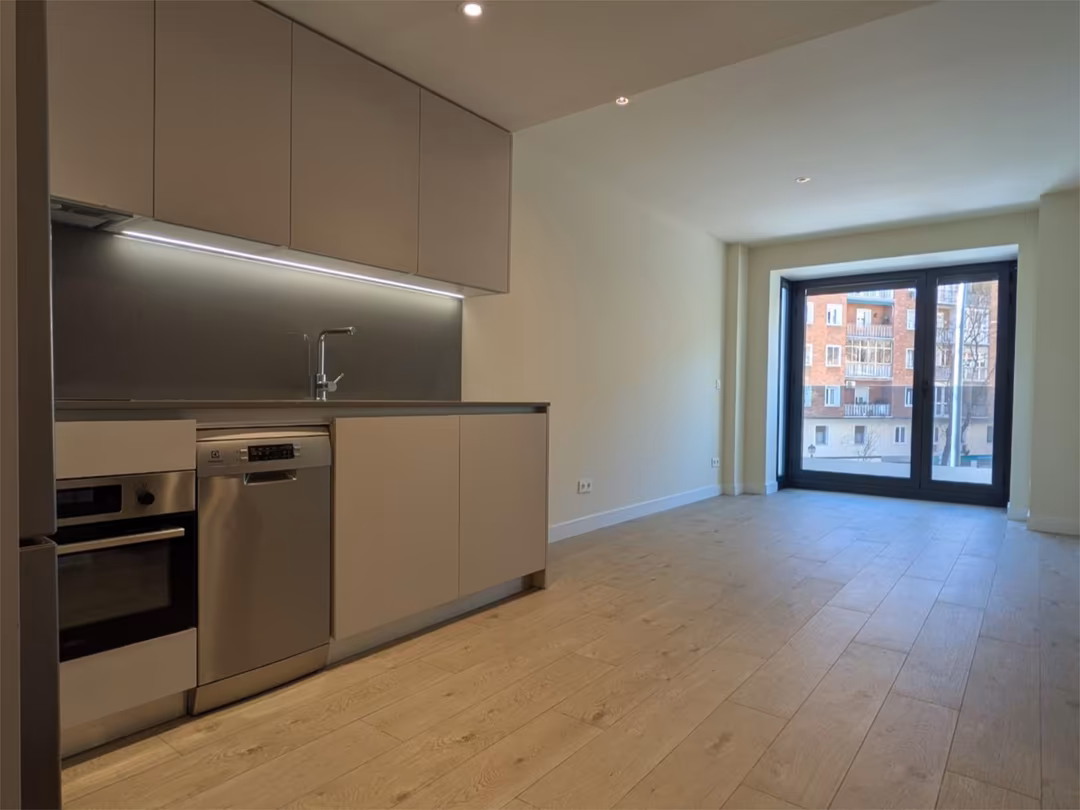 Piso en calle Calle de Embajadores 107