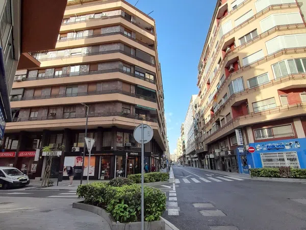 Piso en Reyes Católicos, 17 - Foto 7