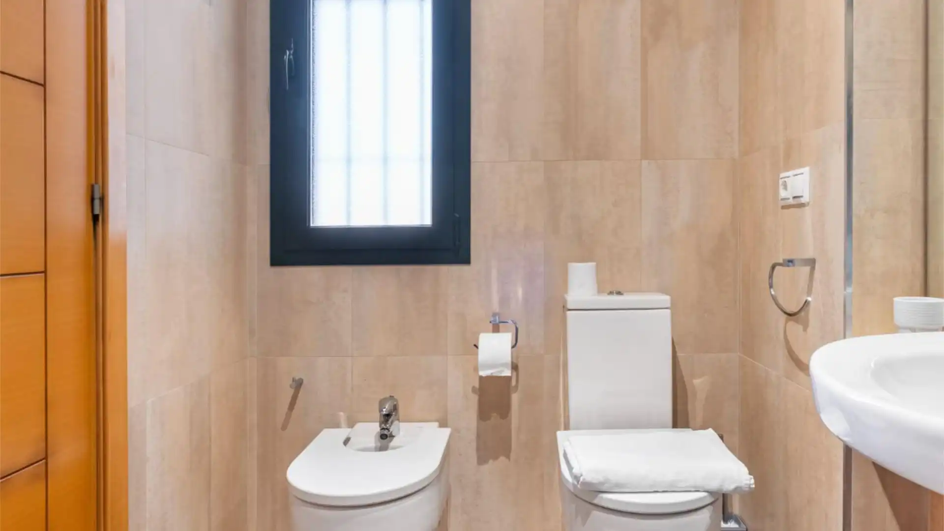 Casa adosada en  Calle Teodosio 12 - Foto 39