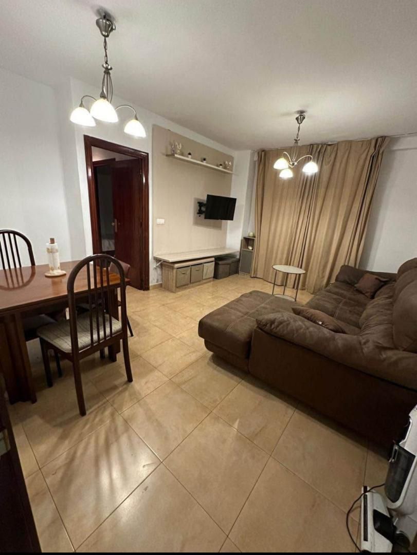 Piso en  Calle Sócrates 33