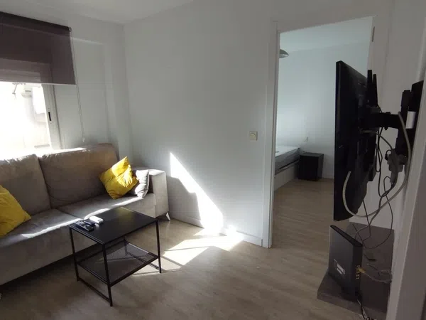 Piso en avenida de Carlos Haya, 11 - Foto 5