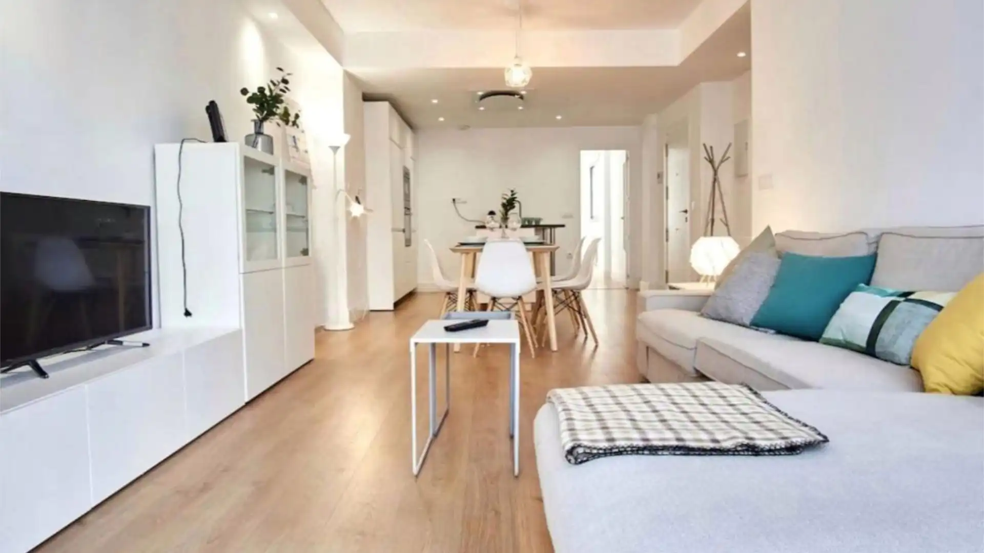 Piso en  Calle Jorge Guillén 15 - Foto 2