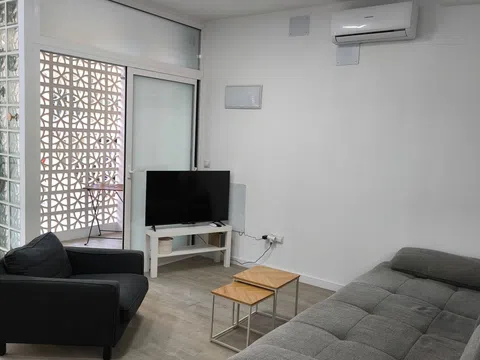 Estudio en calle del Castell de Pop, 23