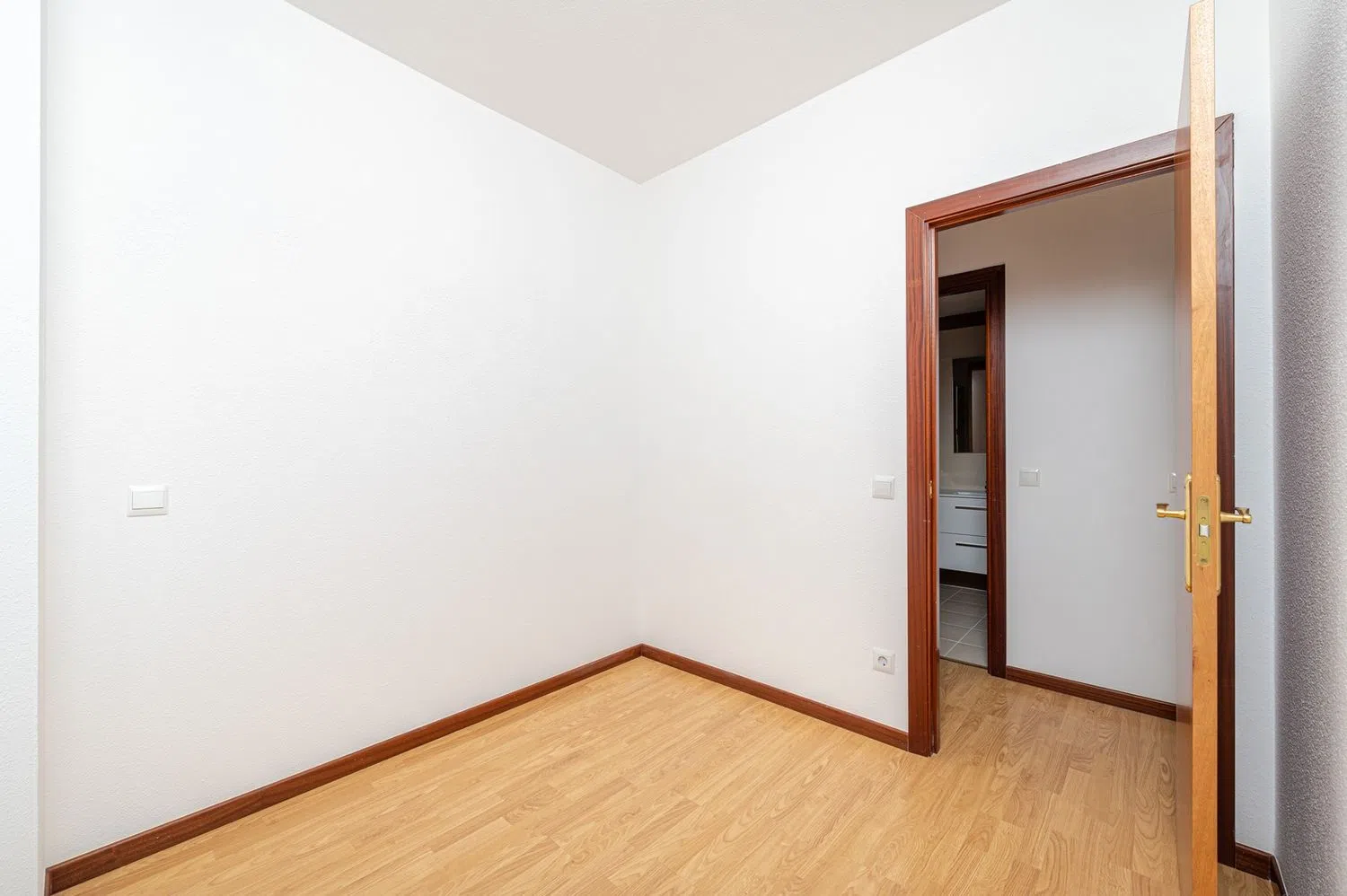 Piso en calle Ana María Matute - Foto 6