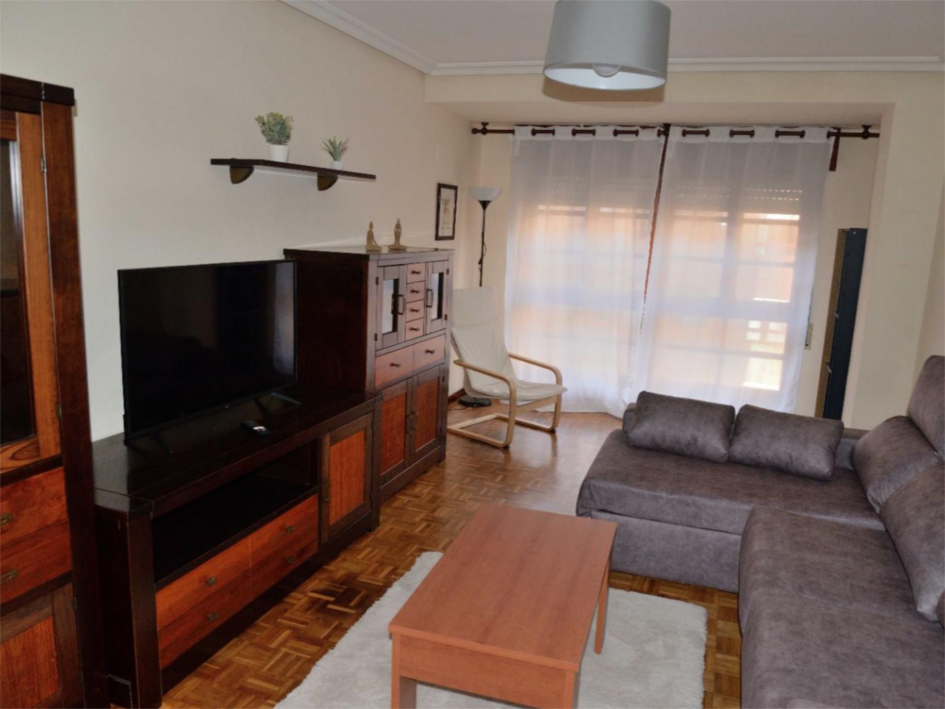 Piso en  Calle López del Vallado 12 - Foto 13