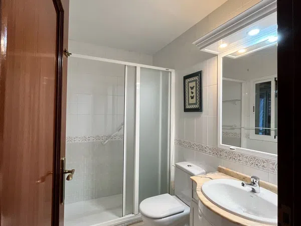 Piso en calle Londres, 36 -42 - Foto 9