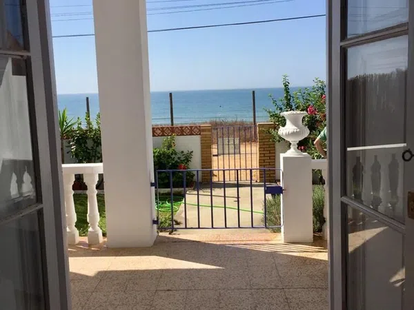 Chalet adosado en Avenida Conquistadores, 163 - Foto 6