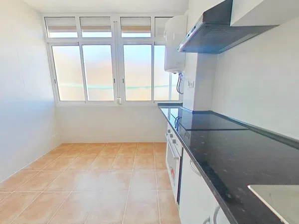 Piso en Barrio Lloreda - Foto 16