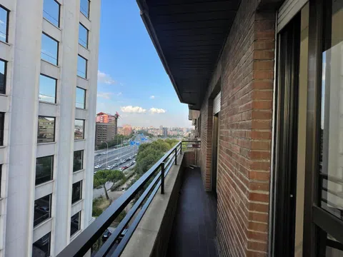 Piso en calle Eduardo Vicente, 7
