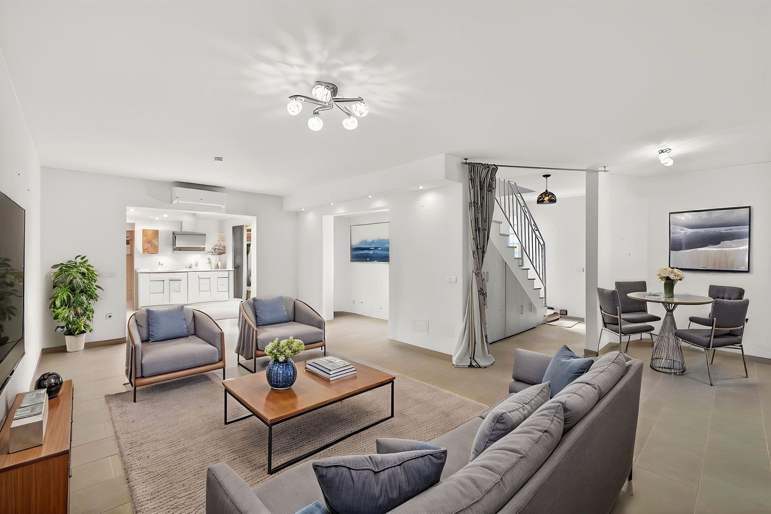 Chalet adosado en calle Almería, 63 - Foto 1