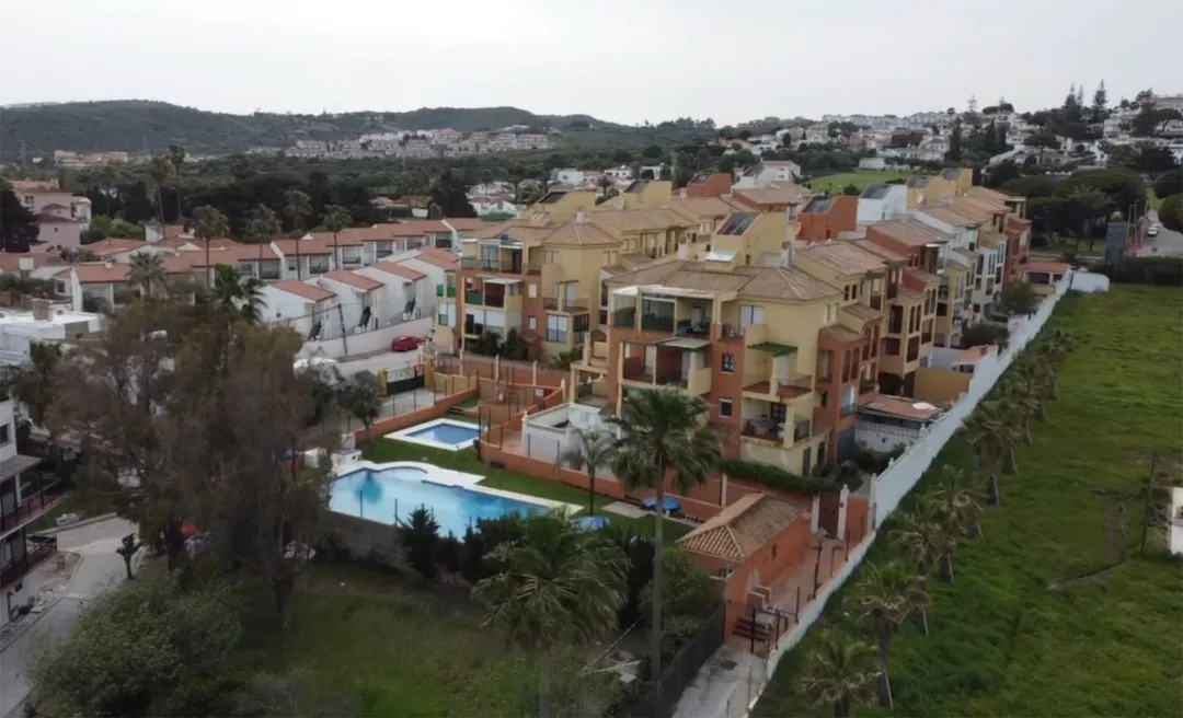 Piso en  Urbanización Jardines de la Duquesa el Hacho 30 - Foto 1