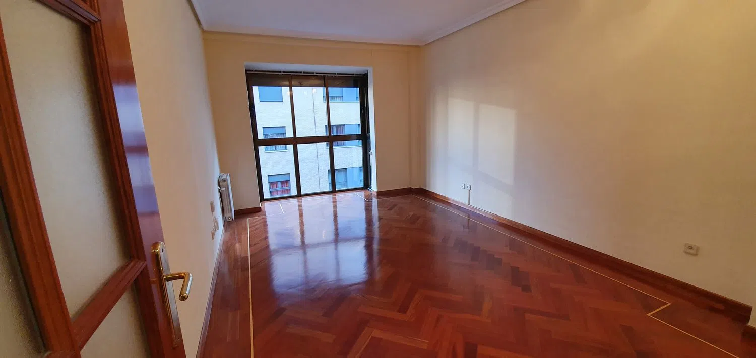 Piso en calle Bustamante, 35 - Foto 2