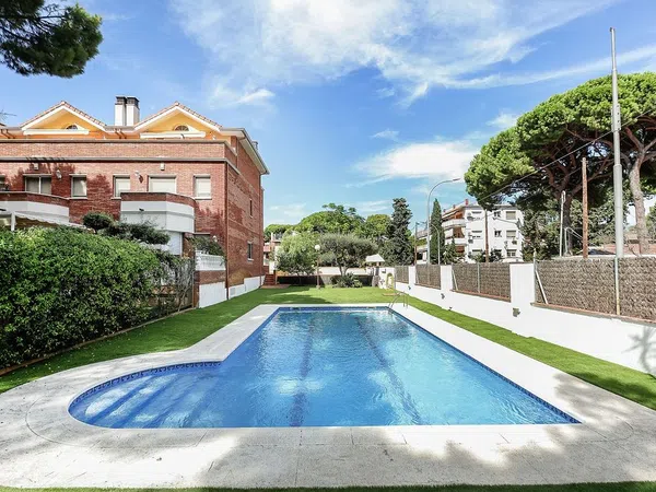 Chalet adosado en Calle 12, 5, La Pineda, La Pineda - Foto 10