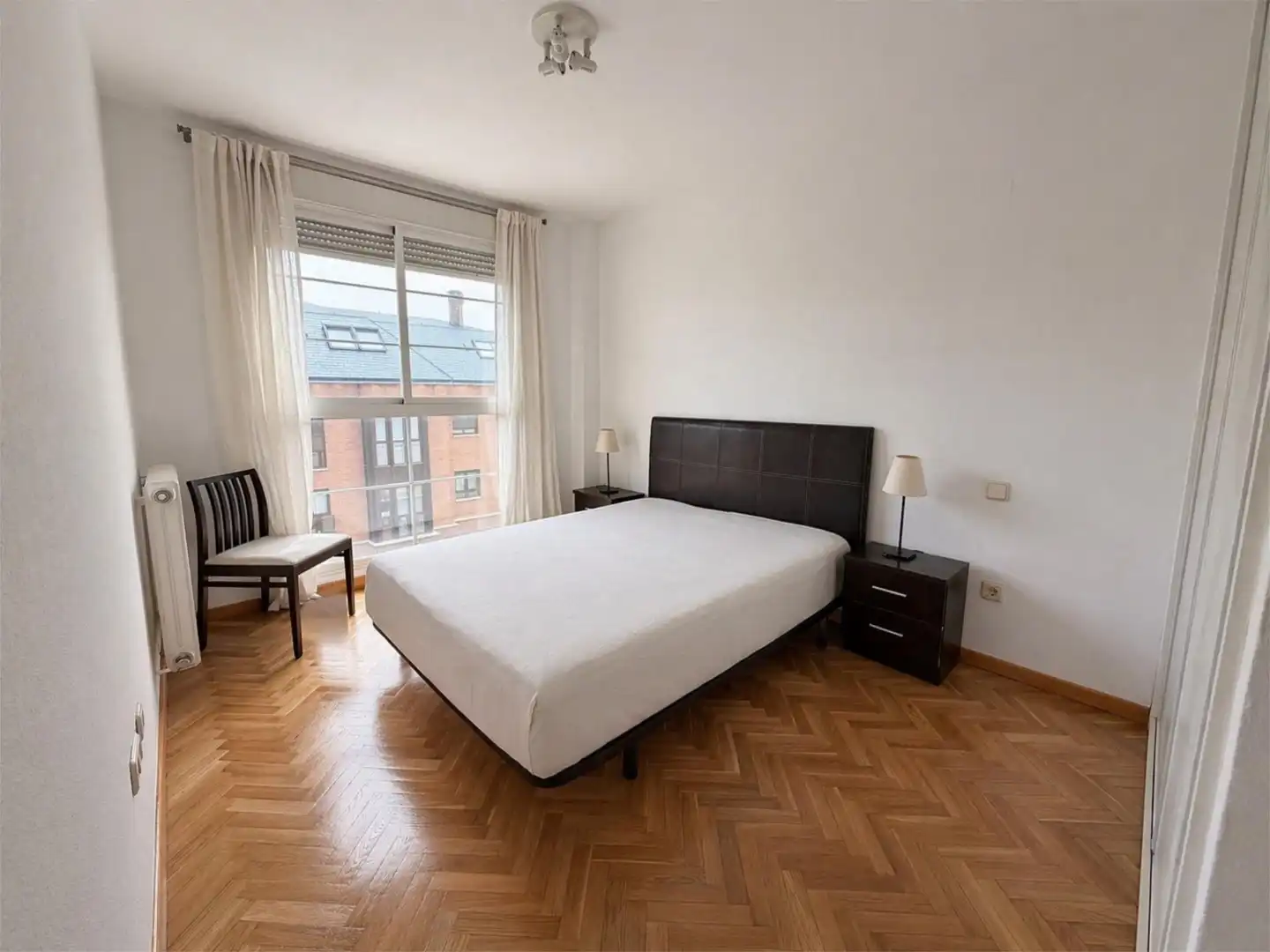 Piso en  Calle Bahía de Almería 15 - Foto 7