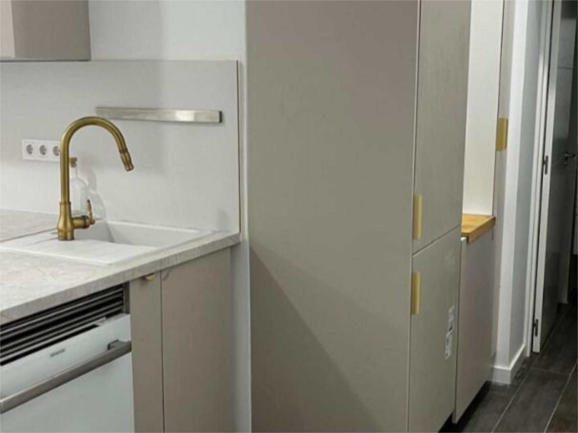 Piso en  Carrer de Bernardo López García 20 - Foto 4