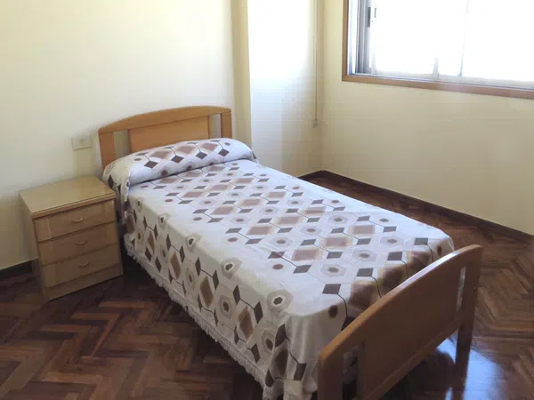 Piso en calle Monasterio de Caaveiro, 28 - Foto 7