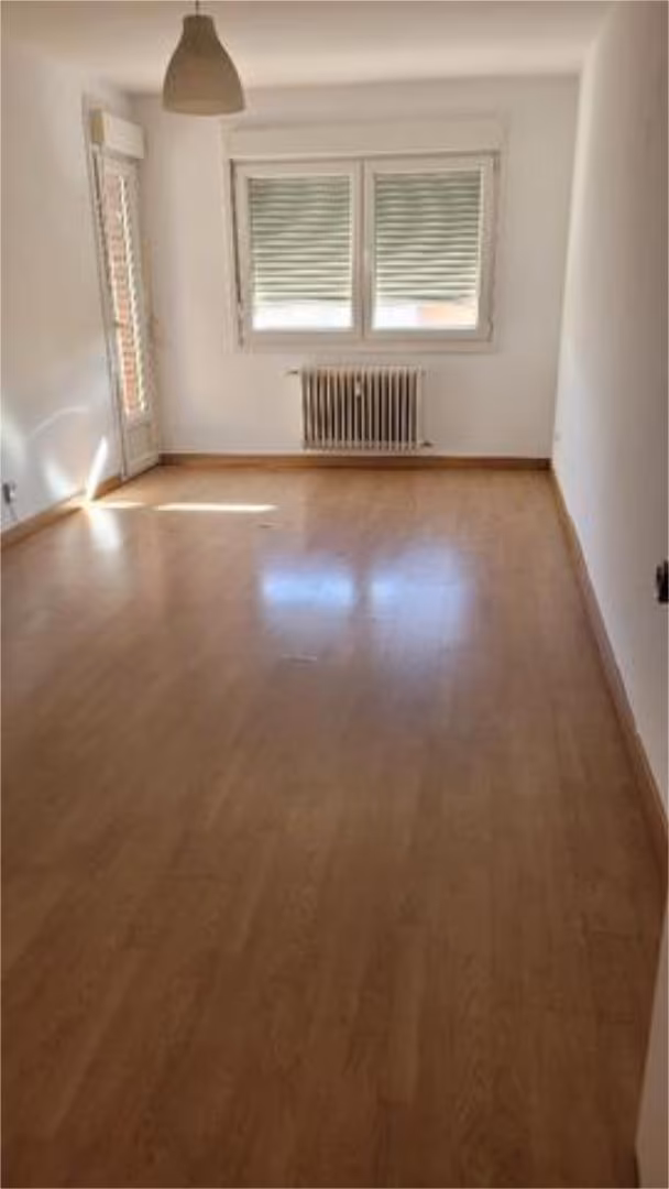 Piso en Real Con Avendida España