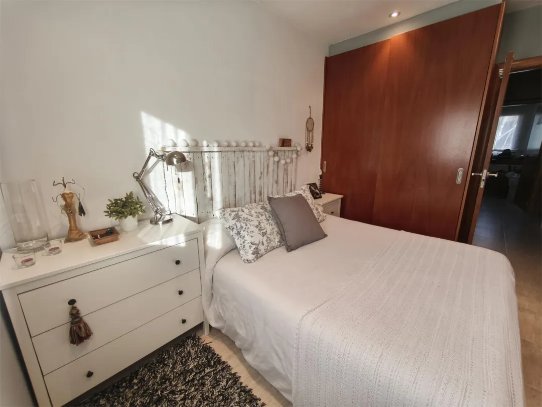 Casa adosada en  Carrer de Rector de Vallfogona 51 - Foto 15