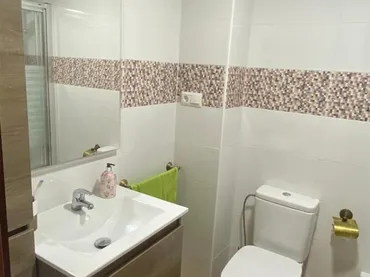 Piso en  Glorieta Once de Marzo 2 - Foto 8