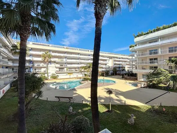 Piso en Avenida Port Canigó, 15 - Foto 19