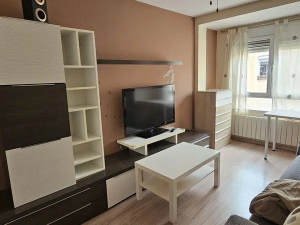 Piso en calle de Pamplona Escudero, 4