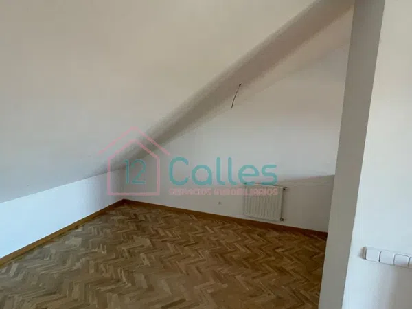 Chalet adosado en Calle Alhambra de Granada s/n, Nuevo Aranjuez-Ciudad de las Artes - Foto 31