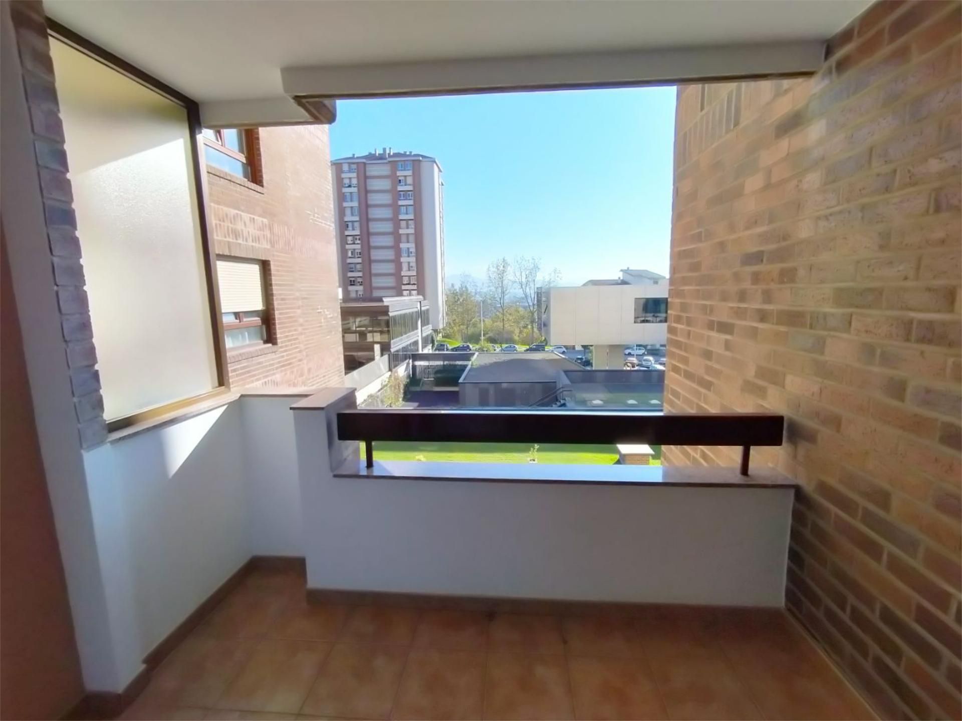 Piso en  Avenida Herrera Oria 31B - Foto 17