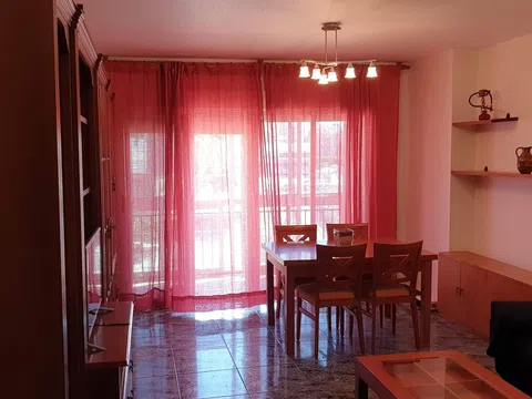 Piso en calle Huerto Pomares, 5