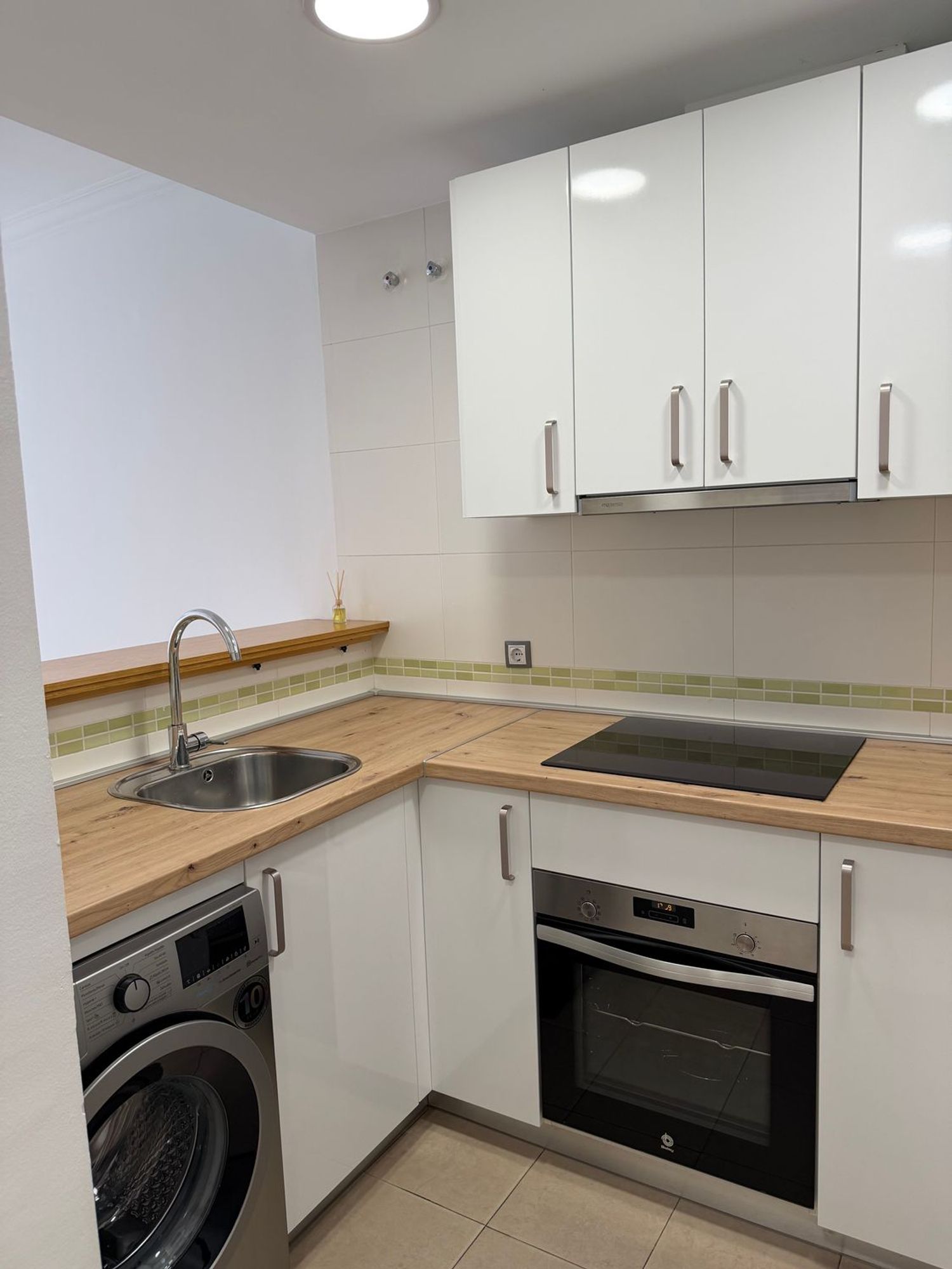Piso en Calle Trinidad Grund, 32, Ensanche Centro - Soho - Foto 11