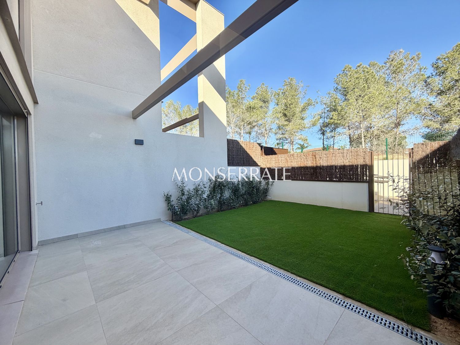 Chalet adosado en Calle Torres de Quart - Foto 3