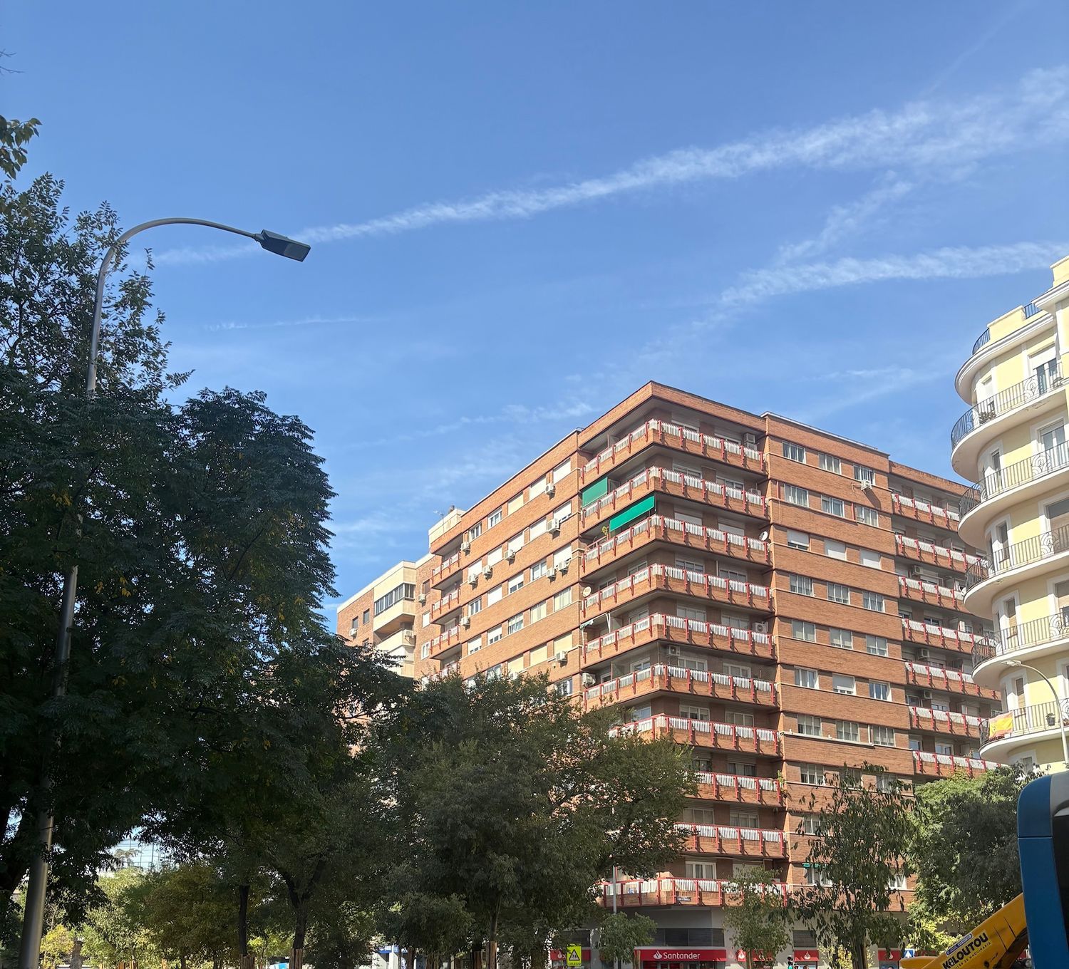 Piso en avenida de la Reina Victoria, 68 - Foto 1