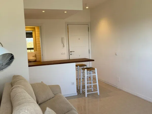 Estudio en de las Torres Nueva Andalucía s/n - Foto 3