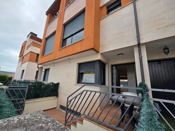 Chalet adosado en Calle Padre Conde, 70 - Foto 1