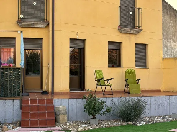 Chalet adosado en Calle Tenada, 2 - Foto 2
