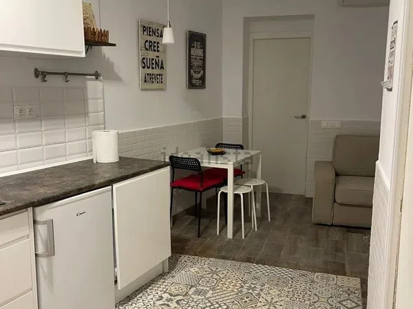 Piso en calle del Salitre, 33