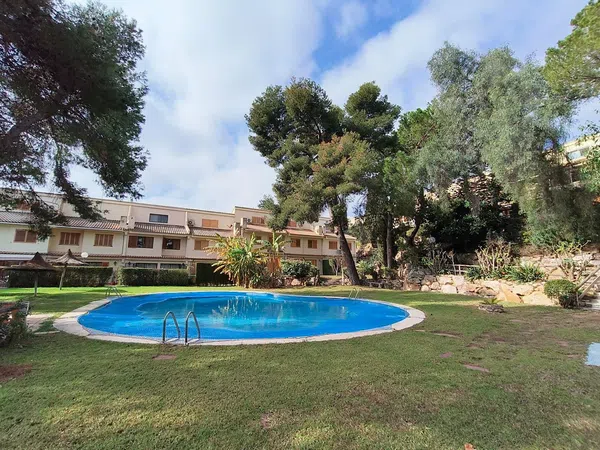 Chalet adosado en avenida Ametllers, 12